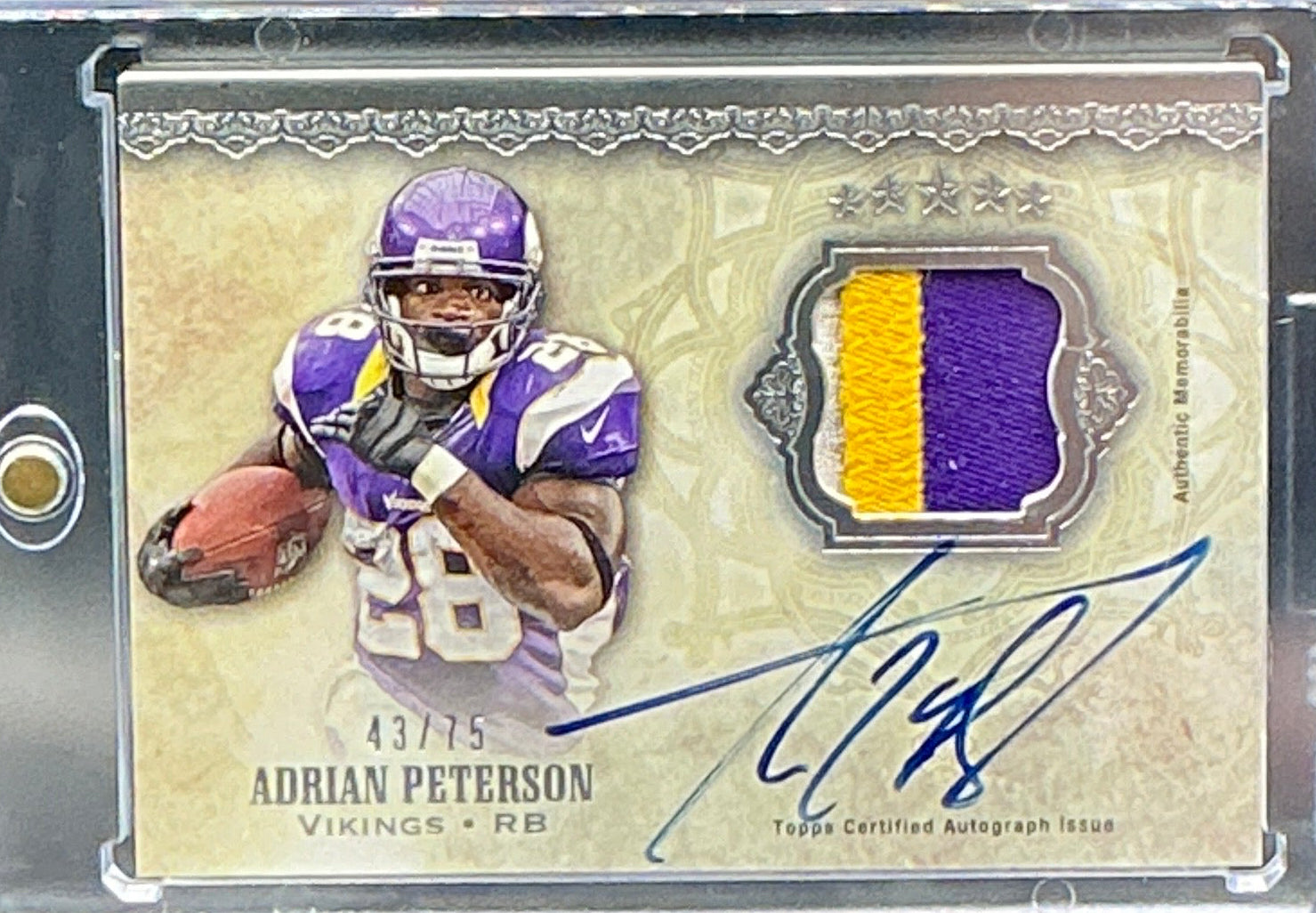 2012 The Topps Adrian Peterson Player Worn Patch on Card Auto 43/75