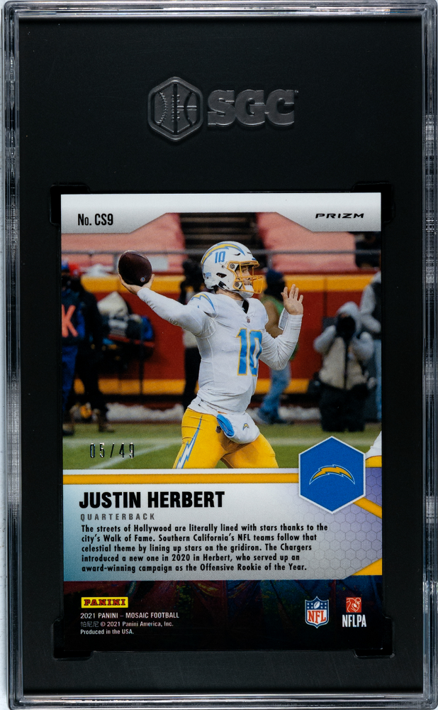 2021 Panini Mosaic Justin Herbert #CS9 Center Stage Purple Prizm 49 SGC 10